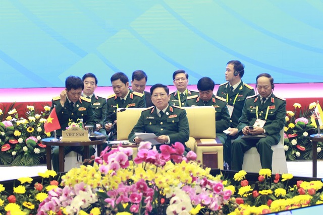 Khai mạc Hội nghị hẹp Bộ trưởng Quốc phòng các nước ASEAN 2020 - 3