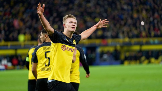 “Hiện tượng” Haaland khiến cả châu Âu ngả mũ, ghi bàn hơn cả đội Barca - 2 “Hiện tượng” Haaland khiến cả châu Âu ngả mũ, ghi bàn hơn cả đội Barca - 2
