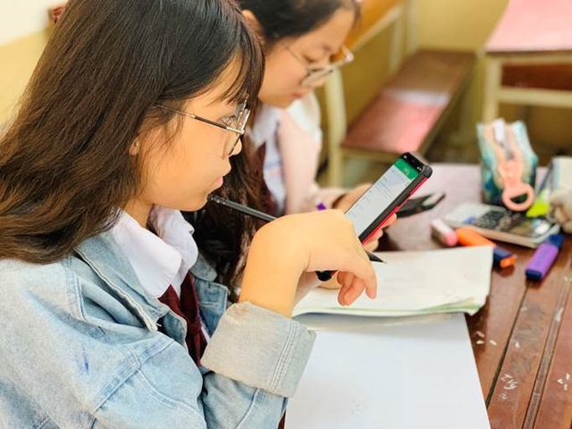 Trường học Ninh Bình đẩy mạnh dạy và học trực tuyến dịp nghỉ phòng dịch Covid-19 - 3