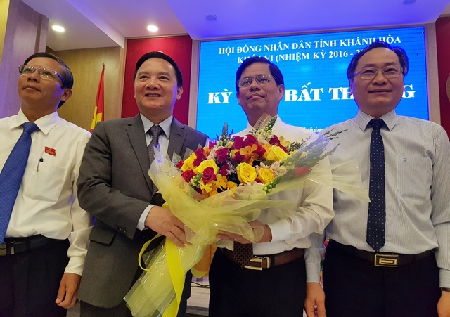 Ông Nguyễn Tấn Tuân làm tân Chủ tịch UBND tỉnh Khánh Hòa - 1 Ông Nguyễn Tấn Tuân làm tân Chủ tịch UBND tỉnh Khánh Hòa - 1