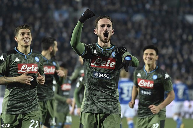 Napoli - Barcelona: “Bão táp” ở San Paolo - 2