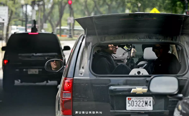 Chevrolet Suburban - D&ograve;ng xe nh&agrave; binh giữa đời thường - 22