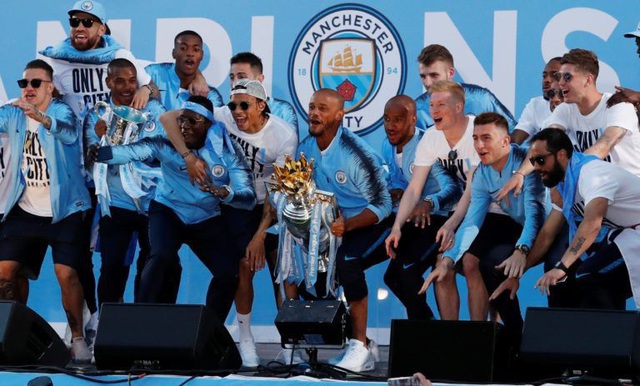 Liverpool và những đội bất bại dài nhất ở Premier League - 5 Liverpool và những đội bất bại dài nhất ở Premier League - 5