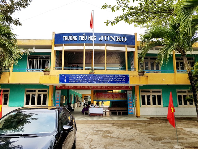 C&acirc;u chuyện cảm động của ng&ocirc;i trường mang t&ecirc;n nữ sinh Nhật Bản - 1