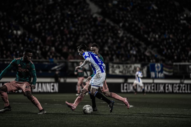 Heerenveen gục ngã trước Ajax trên sân nhà - 1 Heerenveen gục ngã trước Ajax trên sân nhà - 1