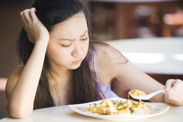 Triệu chứng 2 giảm, 2 đau trên cơ thể, báo hiệu ung thư gan tới gần - 3 Triệu chứng 2 giảm, 2 đau trên cơ thể, báo hiệu ung thư gan tới gần - 3
