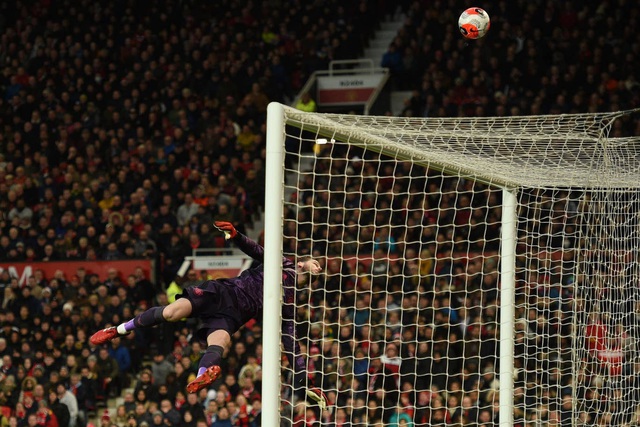 Những khoảnh khắc Man Utd hạ gục Man City tại Old Trafford - 17 Những khoảnh khắc Man Utd hạ gục Man City tại Old Trafford - 17