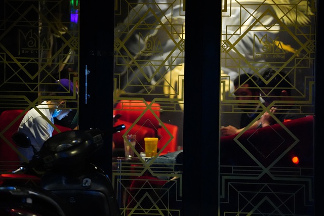 Phố B&ugrave;i Viện chưa từng c&oacute; một đ&ecirc;m &ldquo;sống chậm&rdquo; như thế - 16