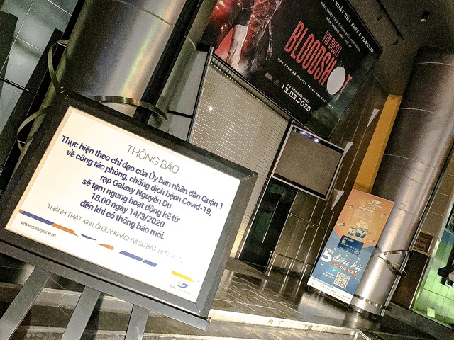 Phố B&ugrave;i Viện chưa từng c&oacute; một đ&ecirc;m &ldquo;sống chậm&rdquo; như thế - 23