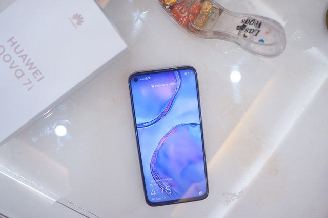 Cận cảnh Huawei nova 7i - Smartphone tầm trung với cụm 4 camera nổi bật - 12 Cận cảnh Huawei nova 7i - Smartphone tầm trung với cụm 4 camera nổi bật - 12