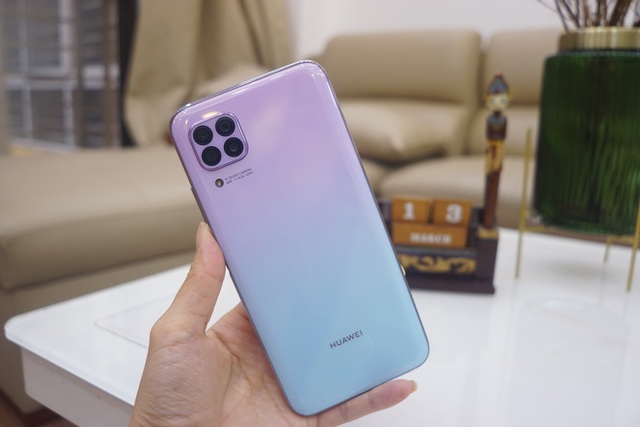 Cận cảnh Huawei nova 7i - Smartphone tầm trung với cụm 4 camera nổi bật - 1 Cận cảnh Huawei nova 7i - Smartphone tầm trung với cụm 4 camera nổi bật - 1
