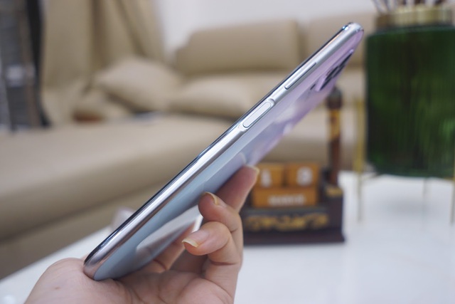 Cận cảnh Huawei nova 7i - Smartphone tầm trung với cụm 4 camera nổi bật - 7 Cận cảnh Huawei nova 7i - Smartphone tầm trung với cụm 4 camera nổi bật - 7