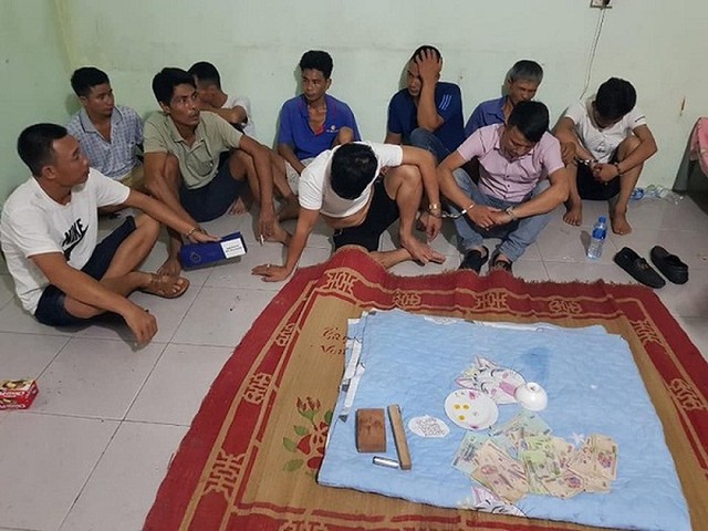 Xóc đĩa - Trò Chơi Cổ Điển Đầy Thú Vị Trong Văn Hóa Việt Nam