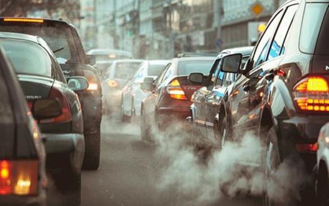 Khí thải từ ô tô, xe tải và các hình thức vận tải khác như máy bay... là nguyên nhân hàng đầu gây ra hiện tượng nóng lên toàn cầu 
