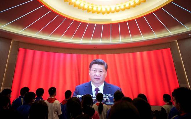 Hình ảnh ông Tập tại Thượng Hải ngày 10-3 - Ảnh: REUTERS

