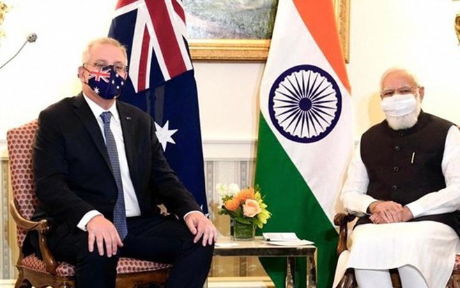 Thủ tướng Ấn Độ Narendra Modi (phải) hội đàm với người đồng cấp Australia Scott