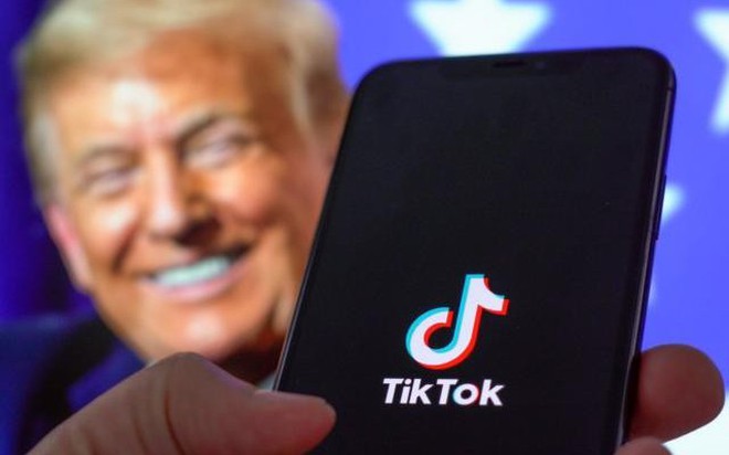 Ông Trump tham gia mạng xã hội TikTok trong đêm 1/6 với tài khoản @realdonaldtrump. Tài khoản thu hút hơn 3 triệu lượt theo dõi tính đến 8h ngày 3/6 (giờ Việt Nam).

