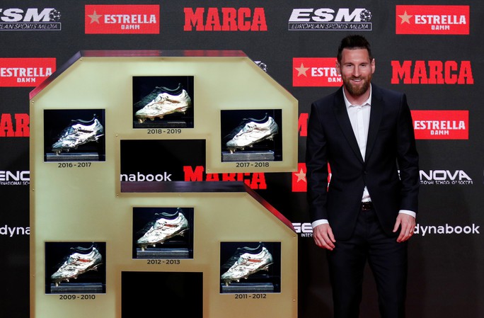Nhận Chiếc giày vàng thứ 6, Messi tri ân hai nhân vật đặc biệt - Ảnh 9. Nhận Chiếc giày vàng thứ 6, Messi tri ân hai nhân vật đặc biệt - Ảnh 9.