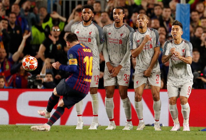 Nhận Chiếc giày vàng thứ 6, Messi tri ân hai nhân vật đặc biệt - Ảnh 6. Nhận Chiếc giày vàng thứ 6, Messi tri ân hai nhân vật đặc biệt - Ảnh 6.