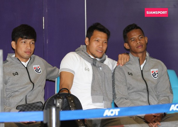Thái Lan âm thầm đến Indonesia, không sợ thua chuyên môn, chỉ ngán hooligan - Ảnh 4. Thái Lan âm thầm đến Indonesia, không sợ thua chuyên môn, chỉ ngán hooligan - Ảnh 4.