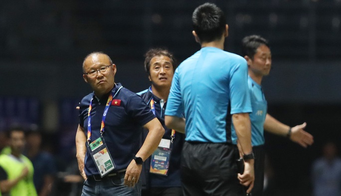HLV Park Hang-seo: Cứ thắng Triều Tiên rồi hãy nghĩ đến trận UAE - Jordan - Ảnh 1.
