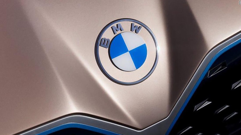 BMW qua mặt Mercedes trên thị trường xe sang - 1