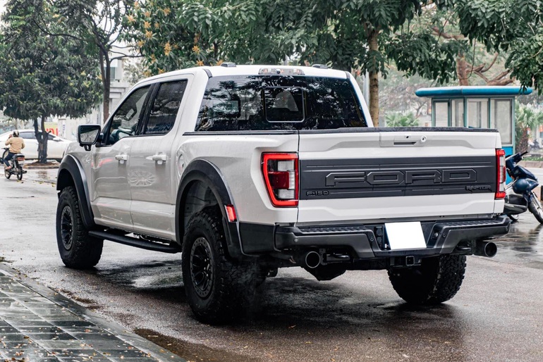 Khủng long Ford F-150 Raptor 2022 giá 5,6 tỷ đồng cập bến Việt Nam - 2 Khủng long Ford F-150 Raptor 2022 giá 5,6 tỷ đồng cập bến Việt Nam - 2