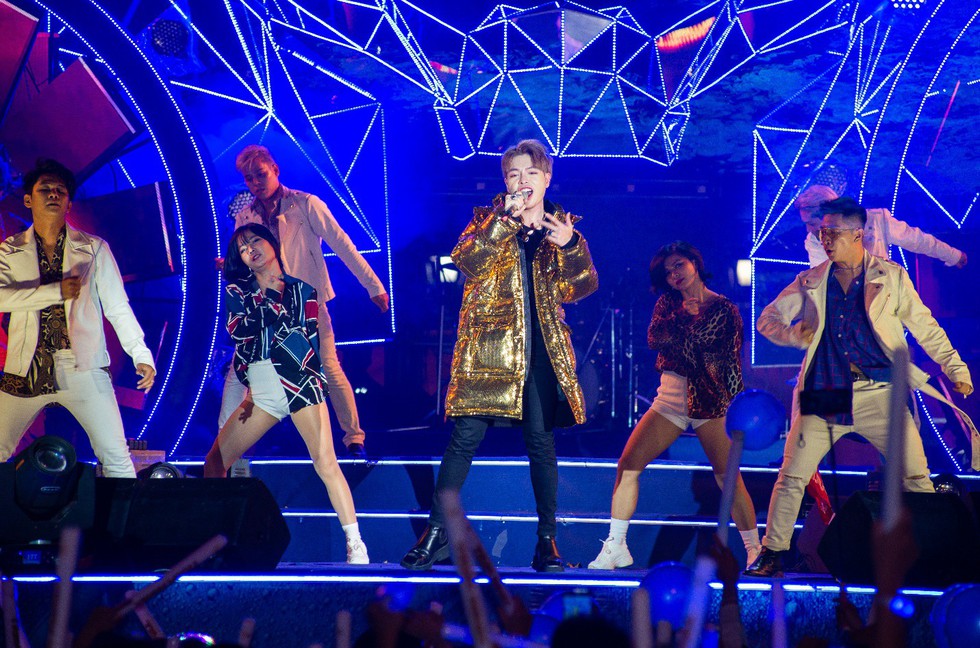 Mỹ T&acirc;m, Sơn T&ugrave;ng, Đ&ocirc;ng Nhi khiến fan &ldquo;khản giọng&rdquo; tại Tiger Remix 2019 - Ảnh 8.