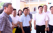 Bí thư Tỉnh ủy Nguyễn Doãn Anh kiểm tra việc bố trí trụ sở làm việc của xã, phường mới sau sắp xếp đơn vị hành chính