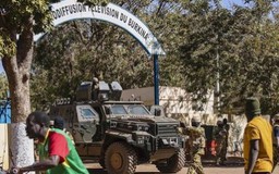 Quân đội Burkina Faso tiến hành đảo chính