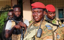 Chính phủ quân sự mới ở Burkina Faso chỉ định tổng thống
