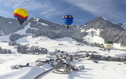 Lễ hội khinh khí cầu 2023  tại Chateau-d'Oex, Thụy Sỹ