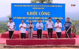 Phó Chủ tịch Thường trực UBND tỉnh Nguyễn Văn Thi dự lễ khởi công xây dựng nhà ở cho hộ nghèo huyện Quan Sơn