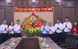 Bí thư Tỉnh ủy Nguyễn Doãn Anh chúc mừng ngày Nhà giáo Việt Nam