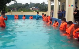Thường Xuân: Khai giảng lớp học bơi miễn phí cho trẻ em năm 2024