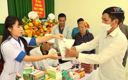 Khám bệnh, cấp thuốc miễn phí cho gia đình chính sách khu vực biên giới Thanh Hóa