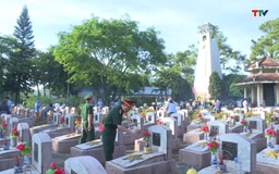 Huyện Hà Trung dâng hoa, dâng hương, thắp nến tri ân và cầu siêu anh linh các Anh hùng liệt sĩ