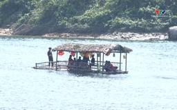 Huyện Thường Xuân nghiêm cấm bè mảng chở khách du lịch trên lòng hồ Xuân Minh