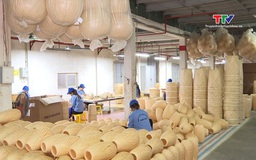 Làng nghề truyền thống đổi mới để phát triển