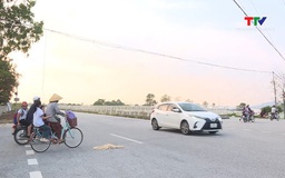Mất an toàn giao thông tại nút giao thôn Quỳ Chữ