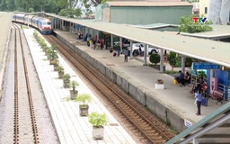 Tiếp tục ngừng chạy đôi tàu Bắc - Nam SE7/SE8