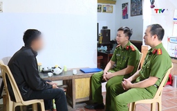 Vỡ mộng "việc nhẹ lương cao" phía bên kia biên giới