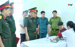 Chỉ huy trưởng Bộ Chỉ huy Quân sự tỉnh kiểm tra sơ tuyển nghĩa vụ quân sự