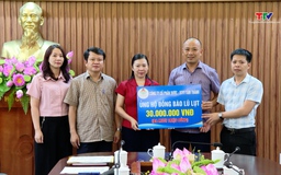 Ủy ban Mặt trận Tổ quốc tỉnh tiếp nhận ủng hộ người dân bị thiệt hại do cơn bão số 10