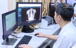 Phẫu thuật robot: Bước tiến mới trị ung thư phổi