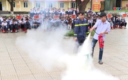 Tuyên truyền, trải nghiệm, thực hành chữa cháy và cứu nạn, cứu hộ