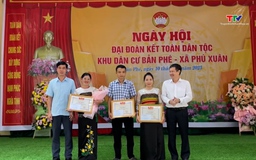Bản Phé, xã Phú Xuân tổ chức Ngày hội Đại đoàn kết toàn dân tộc