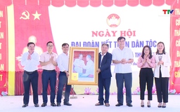 Nhân dân các dân tộc thôn Tiến Sơn 1 vui Ngày hội Đại đoàn kết toàn dân tộc