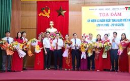 Xã Định Tân tọa đàm kỷ niệm 43 năm Ngày Nhà giáo Việt Nam