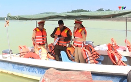 Cảnh sát giao thông Thanh Hóa ra quân đảm bảo an toàn đường thủy
